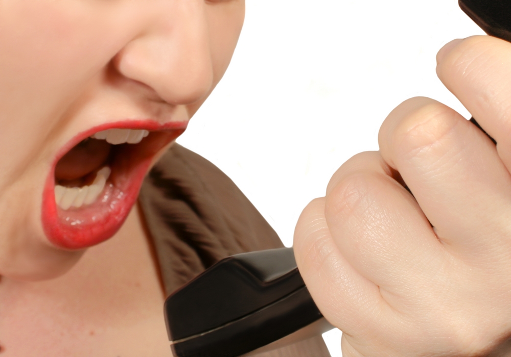 7 Ways to Handling an Angry Caller in a Contact Center